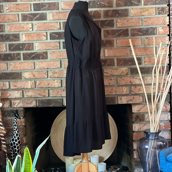 Terra & Sky Sleeveless Dress - Picture 2 of 3